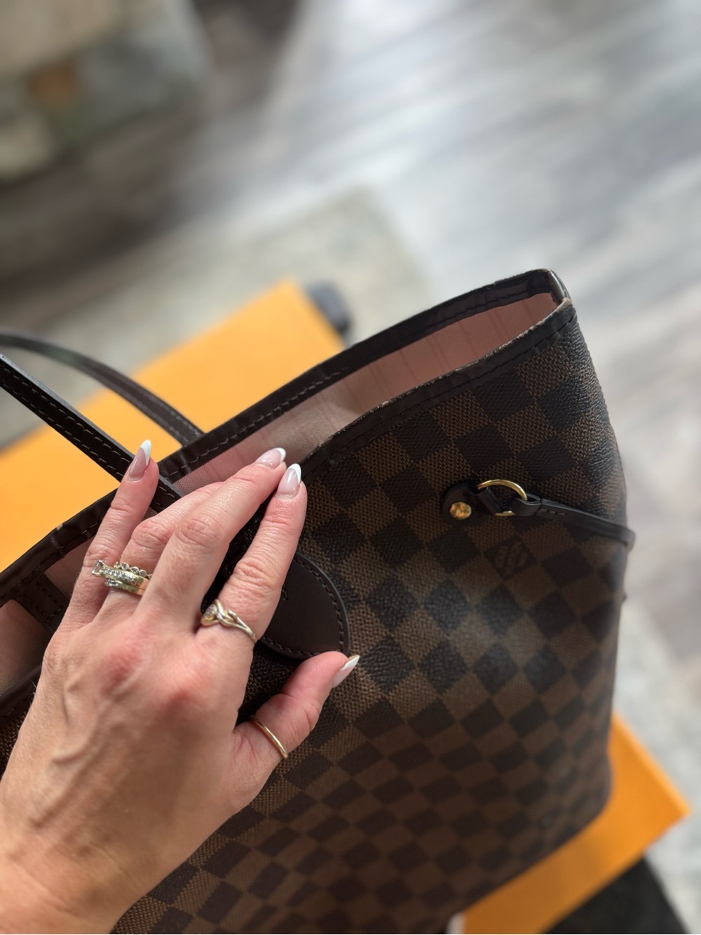 Louis Vuitton Checkerboard Canvas Tote in Dark Brown & Chocolate - Picture 7 of 11